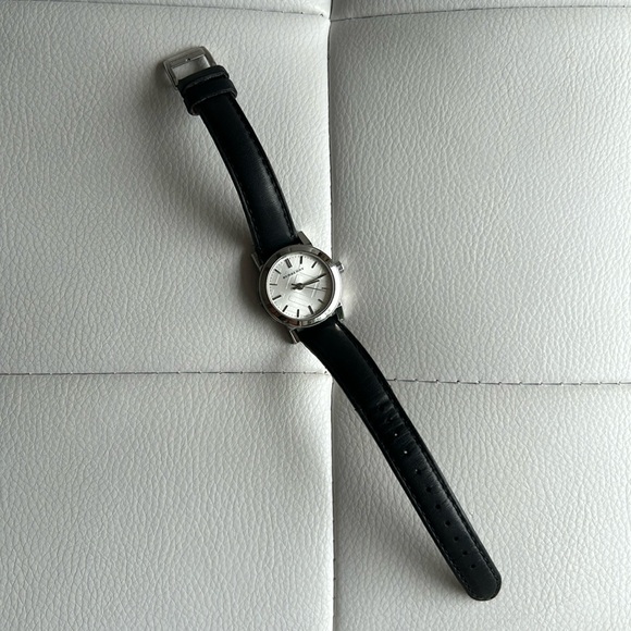 Burberry Watch - Picture 3 of 6